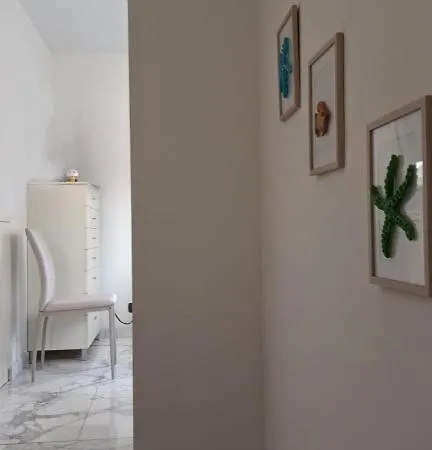 Appartement 50 Mt Mare Con Parcheggio Riservato Riva Ligure