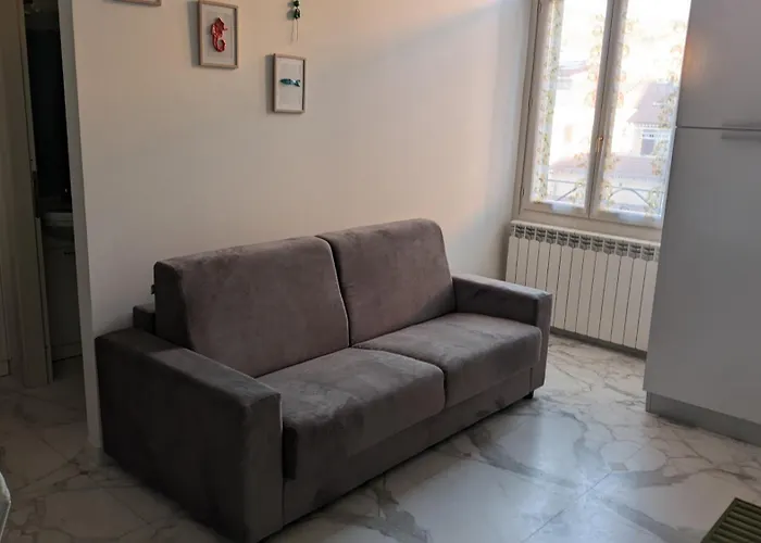 50 Mt Mare Con Parcheggio Riservato * Riva Ligure